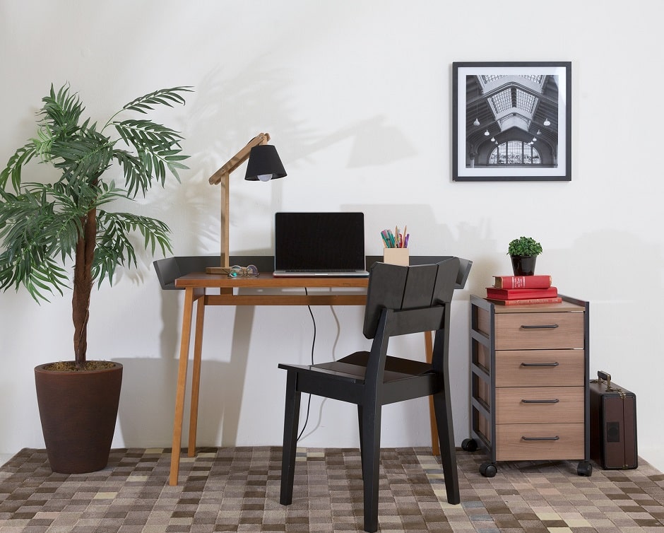 Como decorar o home office gastando pouco